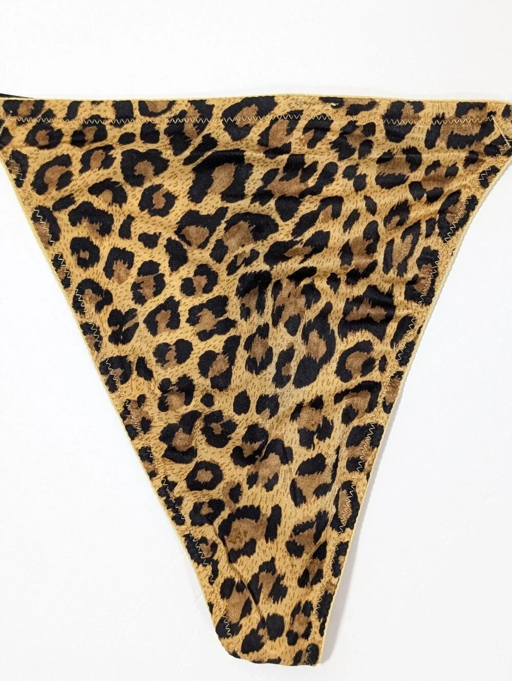 Victoria's Secret Very Sexy V String Thong Large Animal Print Panty VS Smooth